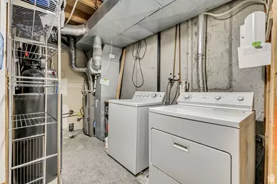 499 N 200 W #19, Bountiful, UT 84010 - Photo 22