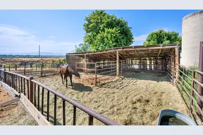 1632 S Main St, Springville, UT 84663 - Photo 46