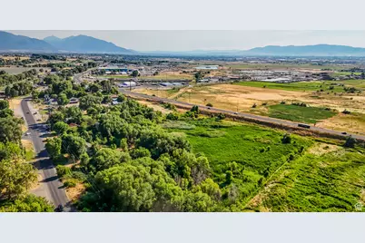 1632 S Main St, Springville, UT 84663 - Photo 26