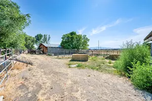 1632 S Main St, Springville, UT 84663 - Photo 42