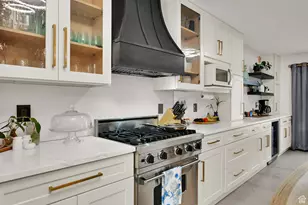 1681 W 4450 S, Roy, UT 84067 - Photo 4