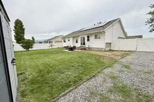 2142 E Fall St, Eagle Mountain, UT 84005 - Photo 26