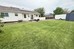 2142 E Fall St, Eagle Mountain, UT 84005 - Photo 28