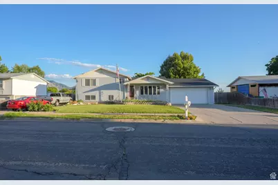 327 E 1000 N, Harrisville, UT 84404 - Photo 2