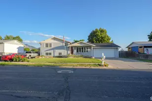 327 E 1000 N, Harrisville, UT 84404 - Photo 2