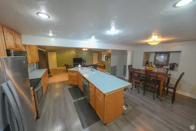 327 E 1000 N, Harrisville, UT 84404 - Photo 14