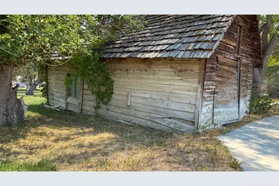 375 S 100 W, Orangeville, UT 84537 - Photo 8