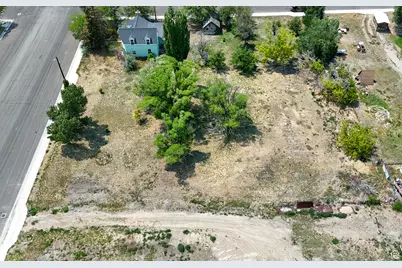 375 S 100 W, Orangeville, UT 84537 - Photo 16