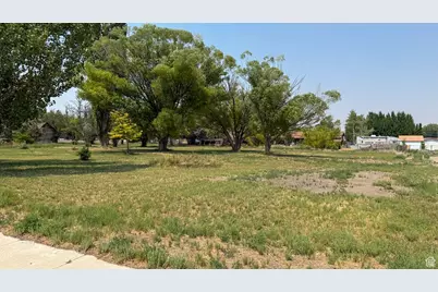 375 S 100 W, Orangeville, UT 84537 - Photo 4