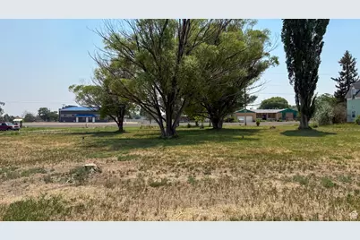 375 S 100 W, Orangeville, UT 84537 - Photo 2