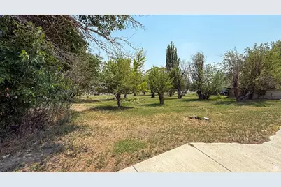 375 S 100 W, Orangeville, UT 84537 - Photo 10