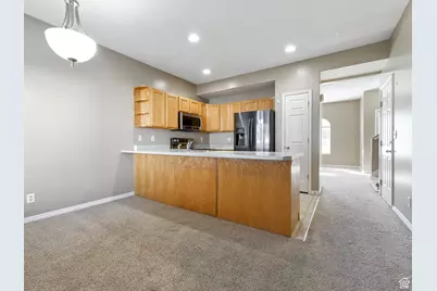 7908 S Cold Stone Ln W, West Jordan, UT 84081 - Photo 2