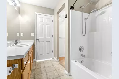 7908 S Cold Stone Ln W, West Jordan, UT 84081 - Photo 8