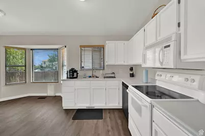 4891 W Calyx Cir, West Jordan, UT 84081 - Photo 10