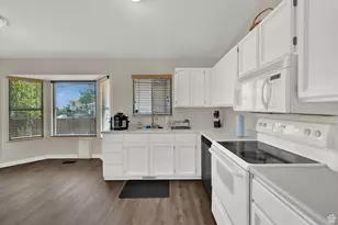 4891 W Calyx Circle, West Jordan, UT 84081 - Photo 10