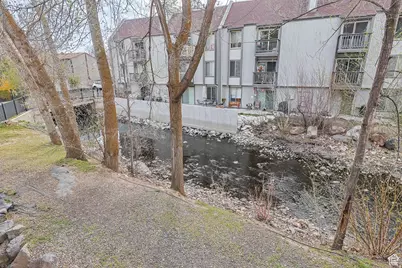 426 E Creekside Cir #B, Murray, UT 84107 - Photo 6