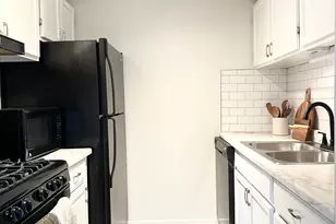 426 E Creekside Cir, Murray, UT 84107 - Photo 6