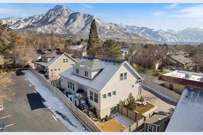 2321 E John Holladay Ct S, Holladay, UT 84117 - Photo 36