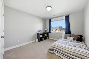 636 E Mount Dutton Way, Eagle Mountain, UT 84005 - Photo 28