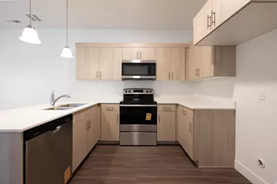837 N Pugh Ln #M302, Saratoga Springs, UT 84045 - Photo 8