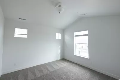 837 N Pugh Ln #M303, Saratoga Springs, UT 84045 - Photo 4