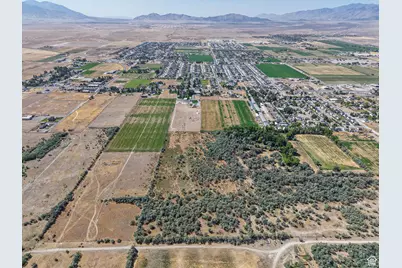 699 E Main St N, Grantsville, UT 84029 - Photo 12