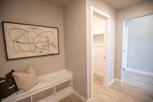 1084 W Audrey Ln S, Woods Cross, UT 84087 - Photo 8