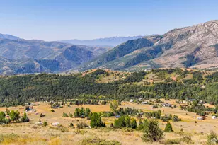 3243 Oak Canyon Rd N, Huntsville, UT 84317 - Photo 1