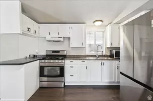 3860 Midland Dr, Roy, UT 84067 - Photo 10
