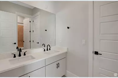 1611 W Laurel Chase Dr S, Riverton, UT 84065 - Photo 18