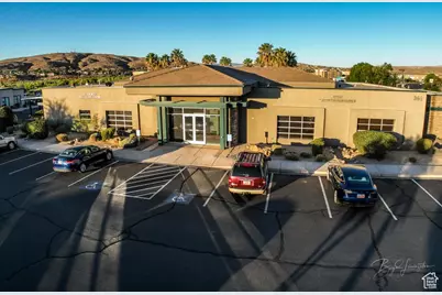 368 E Riverside Dr #1, Saint George, UT 84790 - Photo 2