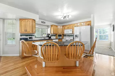 1178 N Reveille Cir, Salt Lake City, UT 84116 - Photo 8