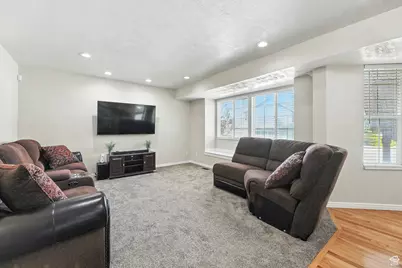 1178 N Reveille Cir, Salt Lake City, UT 84116 - Photo 14