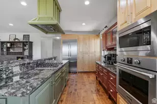 705 N Lochwood View, Garden City, UT 84028 - Photo 20