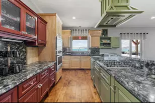 705 N Lochwood View, Garden City, UT 84028 - Photo 16