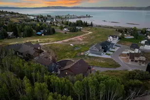 705 N Lochwood View, Garden City, UT 84028 - Photo 82