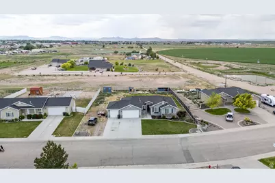 5203 N Tomahawk Dr, Enoch, UT 84721 - Photo 44