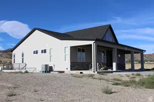 1036 W Chads Rd, Bicknell, UT 84715 - Photo 30