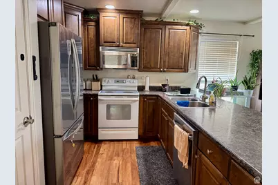 1689 Eastridge Rd, Price, UT 84501 - Photo 10