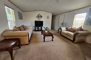 2852 S Hampton Park Dr W, West Valley, UT 84119 - Photo 10