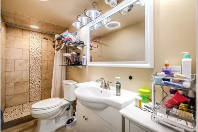 810 N 600 W, Provo, UT 84604 - Photo 20