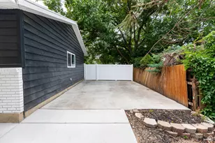 1578 E Delaware Ln, Holladay, UT 84117 - Photo 6