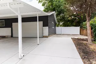 1578 E Delaware Ln, Holladay, UT 84117 - Photo 4