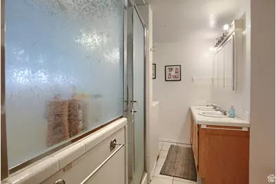 2196 E 6450 S, Cottonwood Heights, UT 84121 - Photo 16