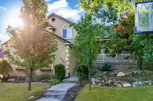 7562 N Kidwelly Ct, Eagle Mountain, UT 84005 - Photo 2