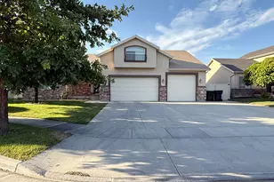 2038 W 2185 S, Woods Cross, UT 84087 - Photo 1