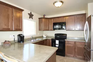 3176 W 5625 S, Roy, UT 84067 - Photo 8