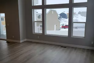 9787 N Aaron Ave, Eagle Mountain, UT 84005 - Photo 14