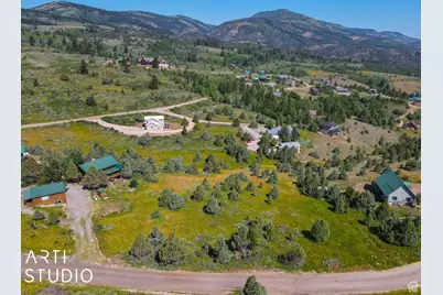 810 S Lakeview Dr #39, Garden City, UT 84028 - Photo 10