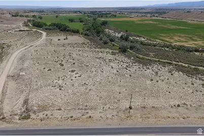 2000 E Airport Rd, Price, UT 84501 - Photo 16